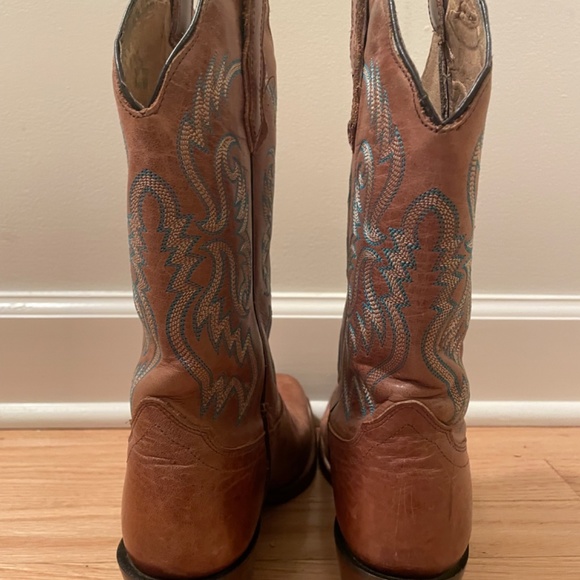 Old West Tan Boots - Picture 3 of 5